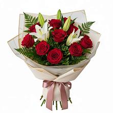 Букет цветов из:  Лилии и Розы в Нягани