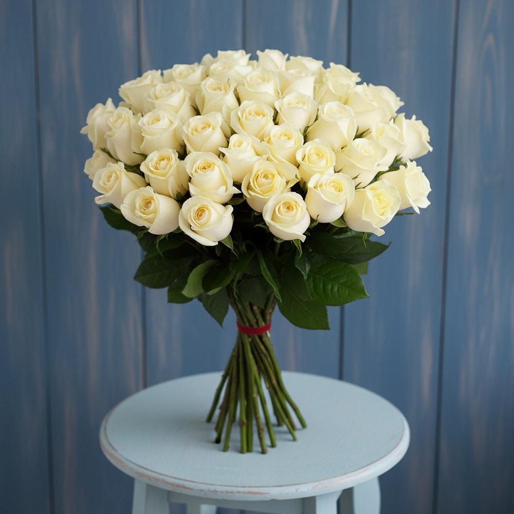Букет 51 Белая роза Эдлесс Лав в Нягани