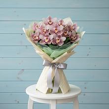 Букет цветов из:  Орхидеи и Розы в Нягани