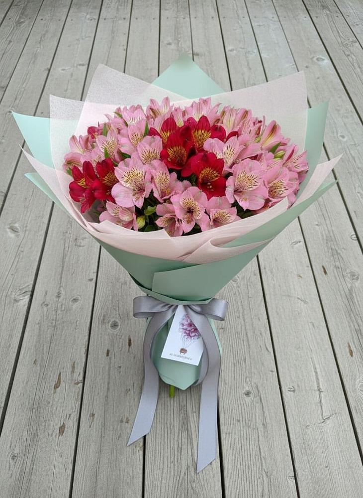 Букет цветов из: Альстромерии в Нягани