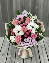 Букет цветов из:  Альстромерии, Гвоздики, Розы и Хризантемы в Нягани