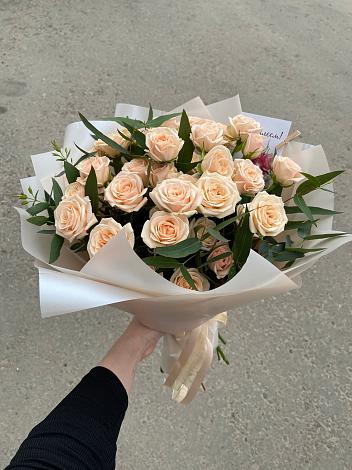Букет Кремовые розы Латте в Нягани