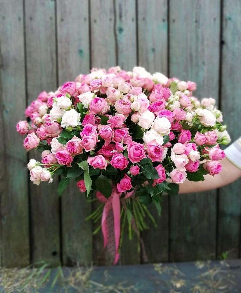 Букет Розовые кустовые розы Натали и Лав Лидия в Нягани