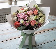 Букет цветов из:  Розы, Лизиантусы и Гвоздики в Нягани